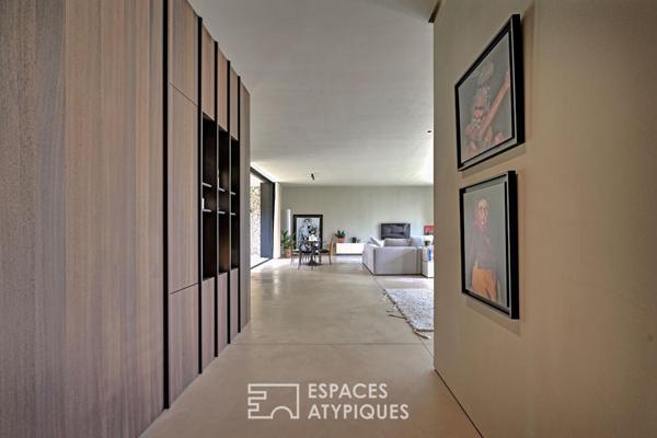 Lignes pures et lumière absolue : villa signature avec piscine