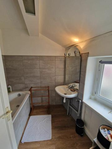 Appartement à louer    2 pièces • 43,90 m2    Moret-sur-Loing
