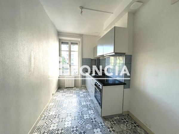 Location Appartement 4 pièces 83.28 m² - 160 COURS ALBERT THOMAS Lyon 69008