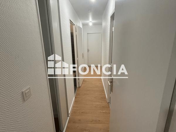 Location Appartement 4 pièces 93.16 m² - 26 ALLEE DE BARCELONE Toulouse 31000