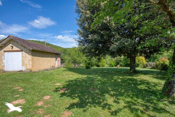 Maison à vendre |  Vitrac |  5 pièces | 107 m²