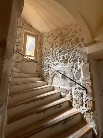 Vente                                                      Appartement
                        
                     2 pièces                      44 m2                     à Clermont-l'Hérault
