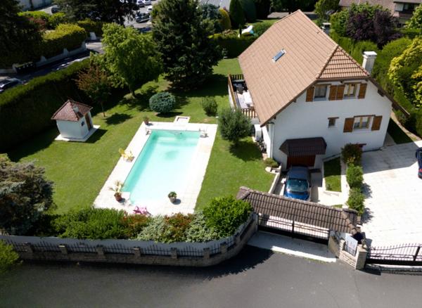 Villa 6 pièces 169m2, terrain avec piscine