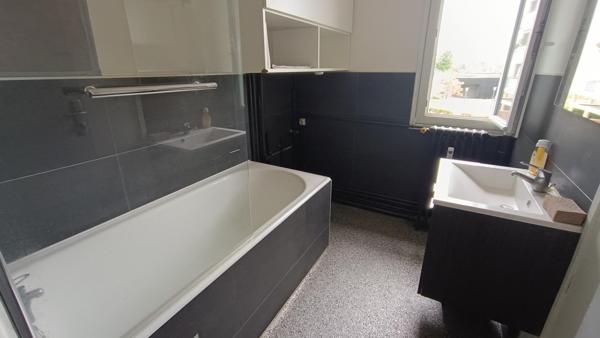 Appartement 100m², 3 chambres avec cave