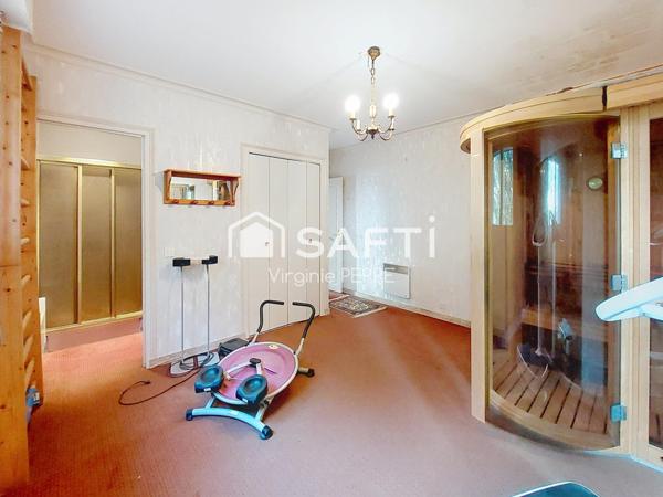 VILLA D'EXCEPTION VUE MER ET PISCINE - 223m2 - VAUX-SUR-MER (17640)