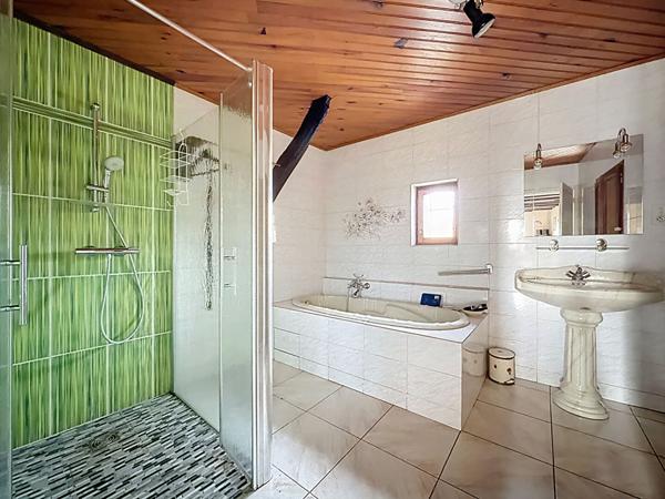 Achat longère à Limeray 134 m² sur 12 607 m² de terrain