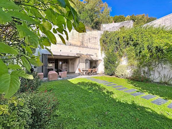 5 minutes d'Amboise, Pocé sur Cisse, achat habitation troglodytique de charme, 130 m² 2 chambres