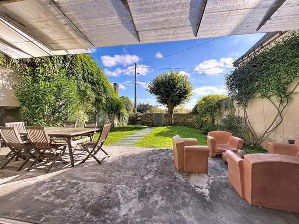 5 minutes d'Amboise, Pocé sur Cisse, achat habitation troglodytique de charme, 130 m² 2 chambres