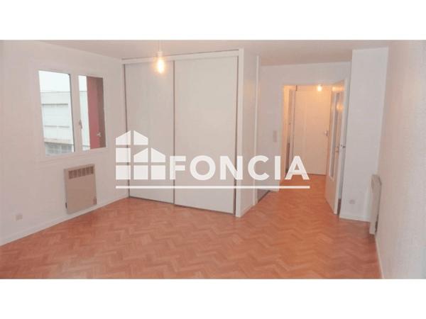 Location Studio 31.95 m² - 3 AVENUE DU DOYEN VIZIOZ Pau 64000