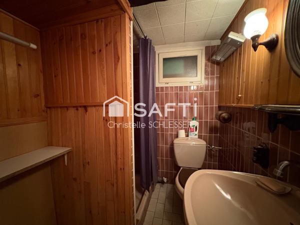 Grande maison à rénover avec beaucoup de potentiel