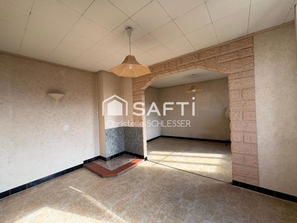 Grande maison à rénover avec beaucoup de potentiel