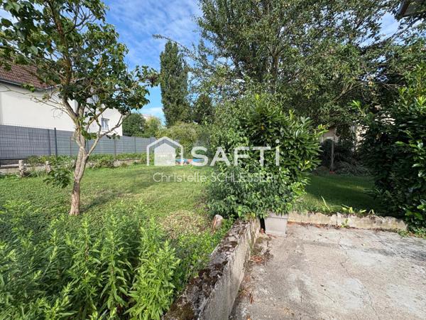 Grande maison à rénover avec beaucoup de potentiel