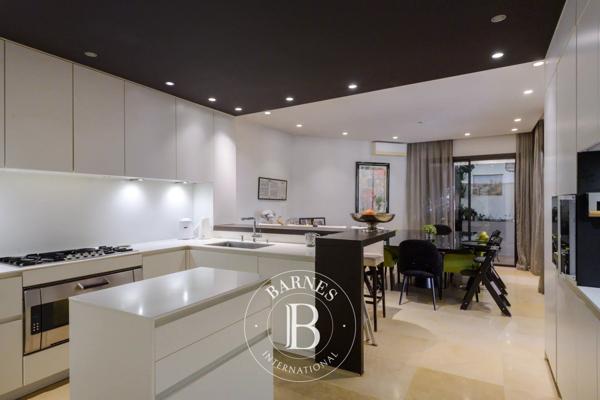 Marseille 8ème, Maison 4 Chambres -  244 m² à vendre