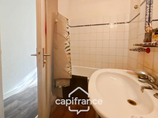 BORDEAUX/Quartier St SEURIN/ a vendre T2 Lumineux