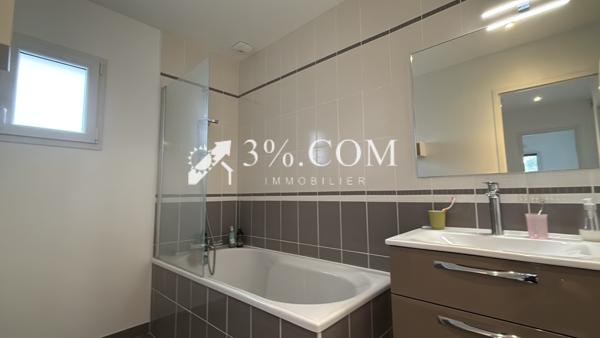 Maison 5 pièce(s) 4 chambre(s) 111 m²