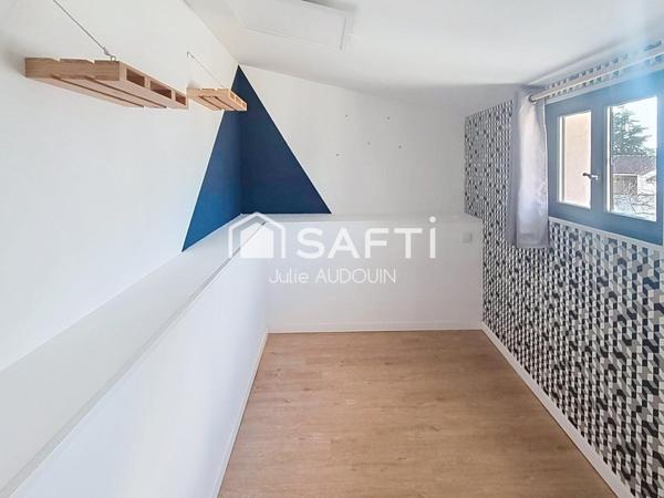 Chateaubernard,  une maison en pierre alliant charme, confort moderne !