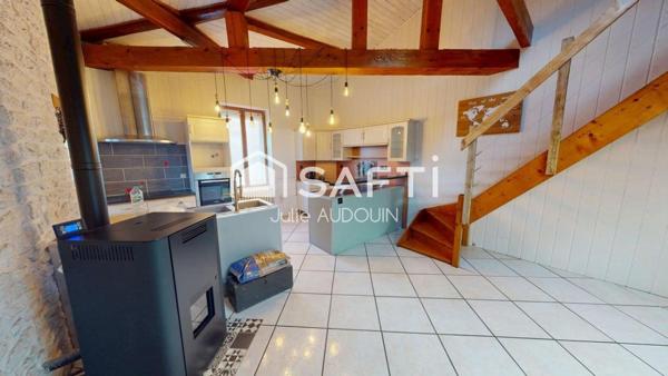 Chateaubernard,  une maison en pierre alliant charme, confort moderne !