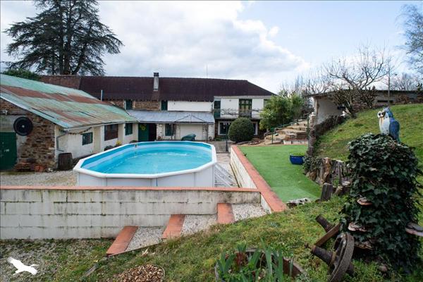 Maison à vendre |  La Coquille |  8 pièces | 210 m²