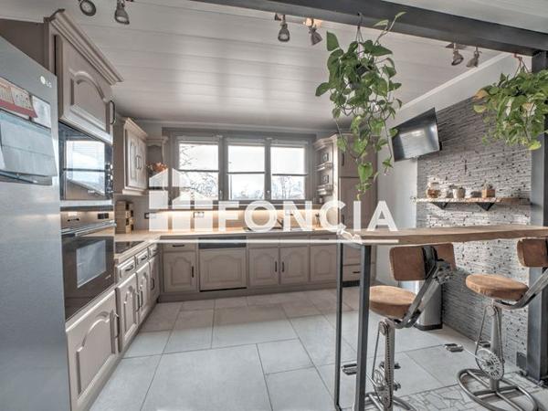 À vendre Maison 5 pièces 150 m² - ÉLoise 01200
