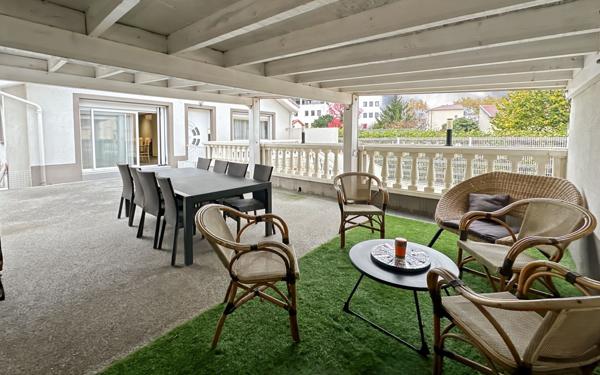 Maison à vendre    6 pièces • 170 m2 Valence