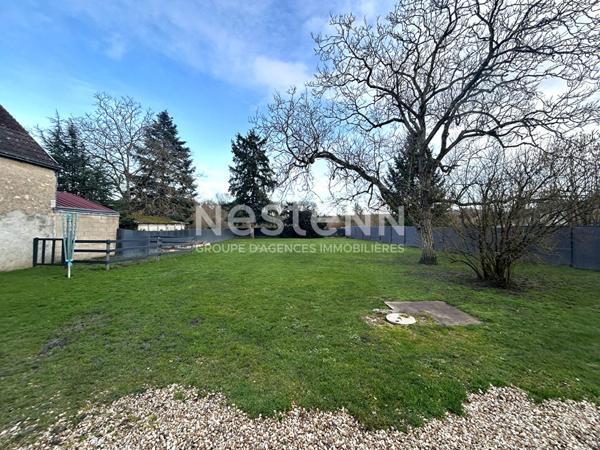 MAISON 3 CHAMBRES SANS TRAVAUX AVEC JARDIN ET DÉPENDANCES PLEIN CENTRE CHABRIS (INDRE 36)