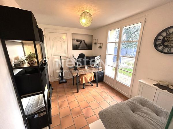 MAISON 3 CHAMBRES SANS TRAVAUX AVEC JARDIN ET DÉPENDANCES PLEIN CENTRE CHABRIS (INDRE 36)