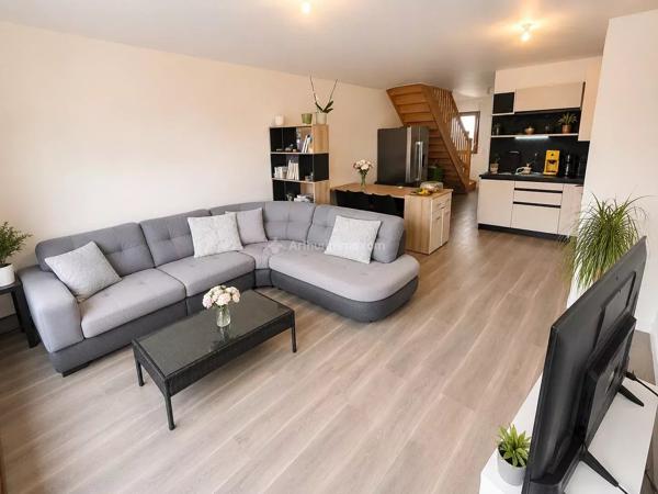 Vente                                                      Appartement
                        
                     4 pièces                      76 m2                     à Bussy-Saint-Georges