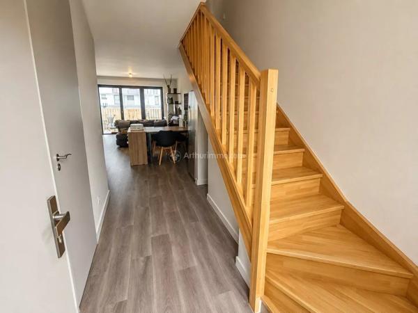 Vente                                                      Appartement
                        
                     4 pièces                      76 m2                     à Bussy-Saint-Georges