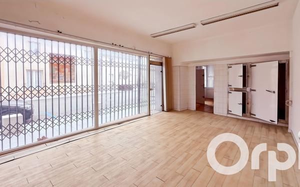 Maison à vendre    5 pièces •  Mondragon