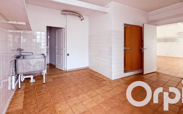 Maison à vendre    5 pièces •  Mondragon