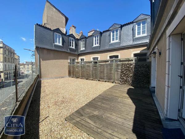 Appartement à louer 4 pièces 82m² Poitiers (86000)