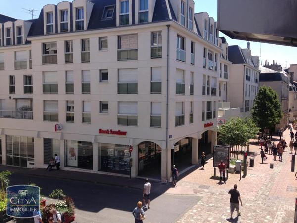 Appartement à louer 4 pièces 82m² Poitiers (86000)
