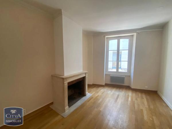 Appartement à louer 4 pièces 82m² Poitiers (86000)