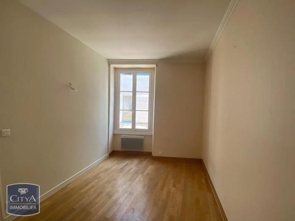 Appartement à louer 4 pièces 82m² Poitiers (86000)
