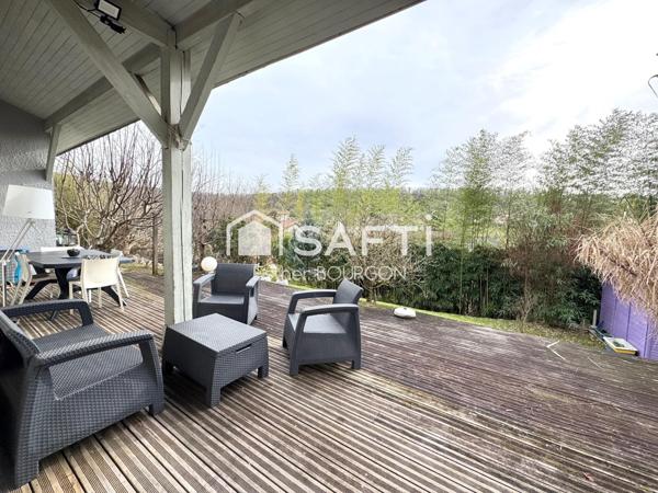 Tallenay maison d'architecte T7  lumineuse avec vue dégagée