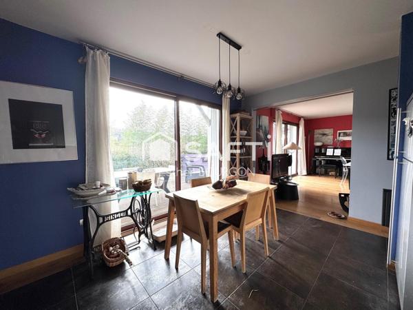 Tallenay maison d'architecte T7  lumineuse avec vue dégagée