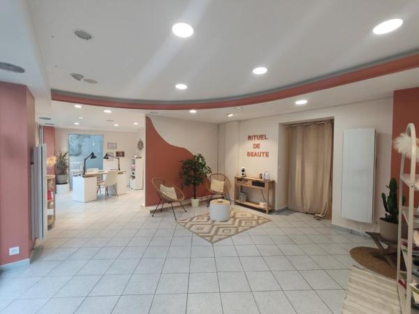Location / Local Commercial à Merdrignac (22230)