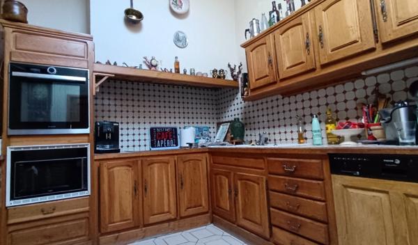 Maison de caractère 6 pièces avec garage et dépendance - SAINT PAUL DE FENOUILLET (66)