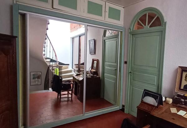 Maison de caractère 6 pièces avec garage et dépendance - SAINT PAUL DE FENOUILLET (66)