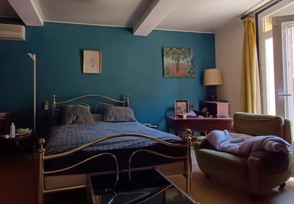 Maison de caractère 6 pièces avec garage et dépendance - SAINT PAUL DE FENOUILLET (66)