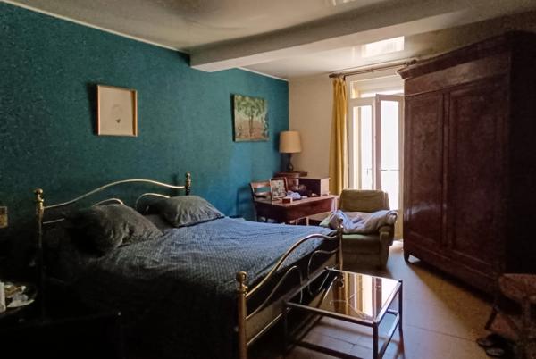 Maison de caractère 6 pièces avec garage et dépendance - SAINT PAUL DE FENOUILLET (66)