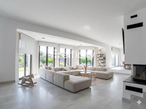 Maison 7 pièces - 254 m² Bien prestige