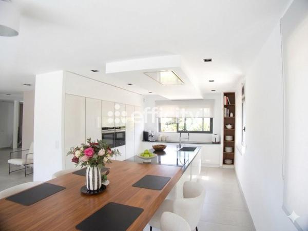 Maison 7 pièces - 254 m² Bien prestige