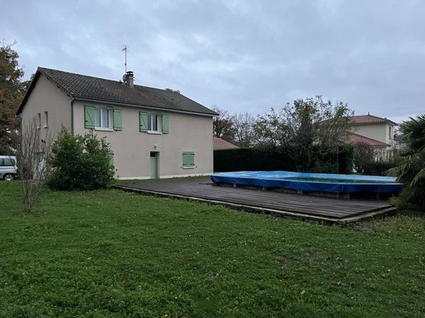 Maison à vendre |  Peyrat-de-Bellac |  6 pièces | 120 m²