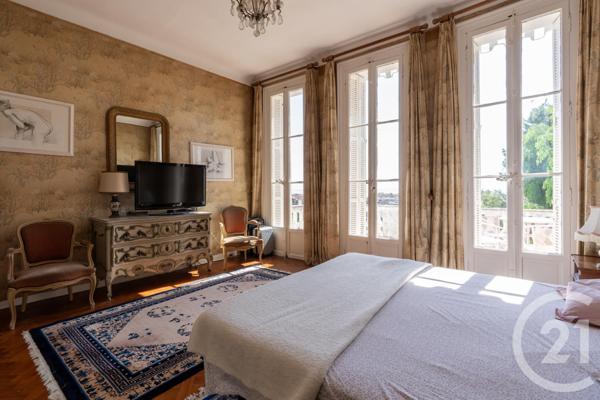 Maison à vendre  12 pièces - 475,55 m2 MENTON - 06