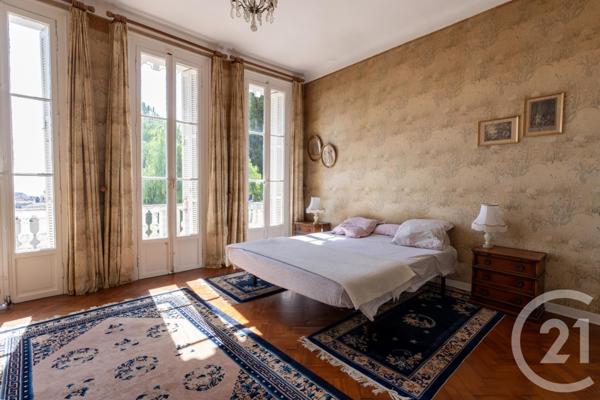 Maison à vendre  12 pièces - 475,55 m2 MENTON - 06