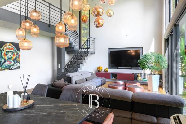Sanary-sur-Mer, Villa  214 m² à vendre