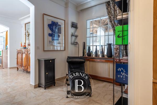 Écully, Maison 5 Chambres -  277 m² à vendre