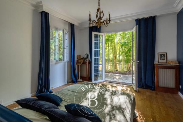Écully, Maison 5 Chambres -  277 m² à vendre