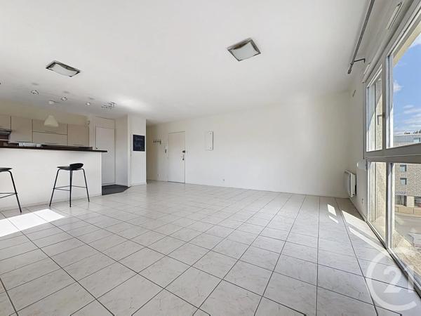 Appartement F3 à vendre  3 pièces - 73 m 2   TROYES  - 10
